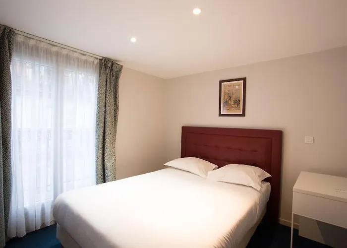 Hotel Savoy 2*