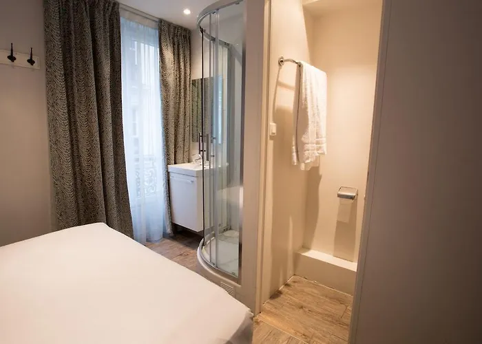 Hotel Savoy 2*
