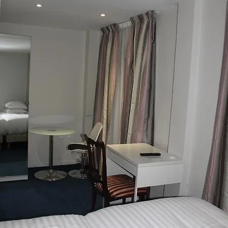 Savoy 2* Paris